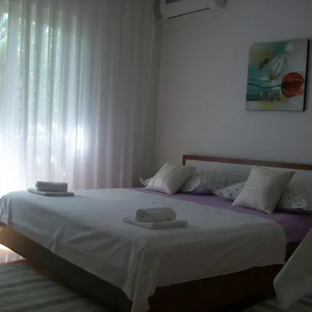 Niki 3* Makarska